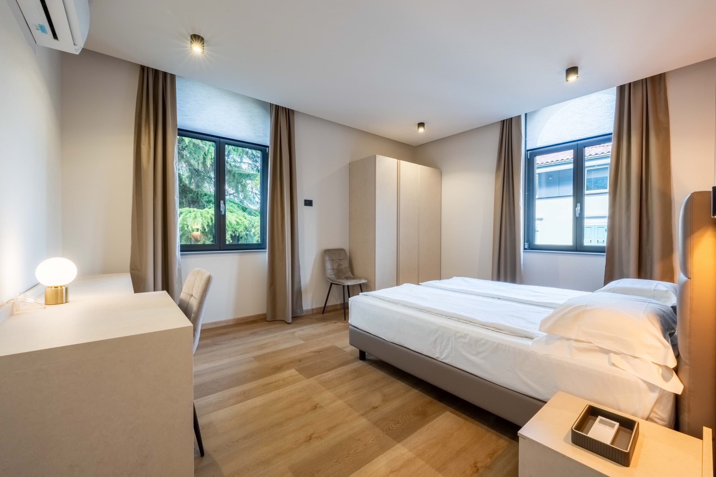 Wisteria's main bedroom